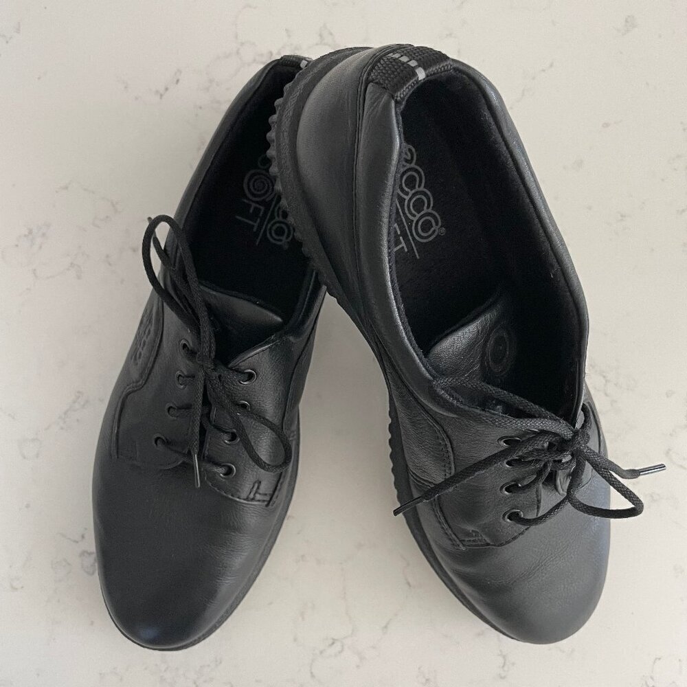 Ecco Soft Lace Up Leather Walking Sneaker w Gripper Outersole Black Sz 41